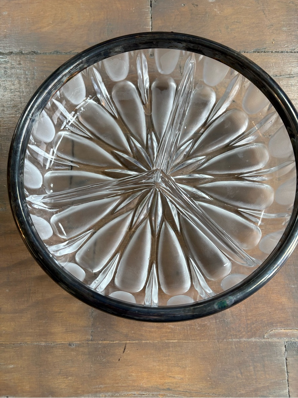 "Kingsbury" collection produced by Gorham Crystal.